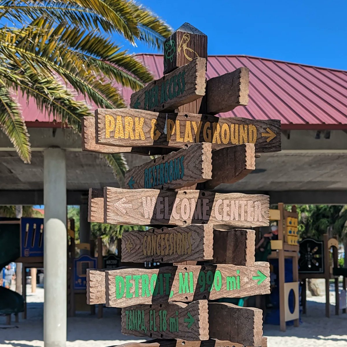 tinyocean_rving's tweet photo. Clearwater Beach! 🥰 

#RVTrip34 #Florida #FL #Clearwater #ClearwaterBeach #Pier60 #Beach #BeachDay #Friends #Michigan #OversizedParking #Oversized #RVParking #Mandalay #MandalayPark #TinyOcean #Nature #Outdoors #Family #FamilyTime #Photography #Naturephotography #Travel https://t.co/BGNNScQnOg