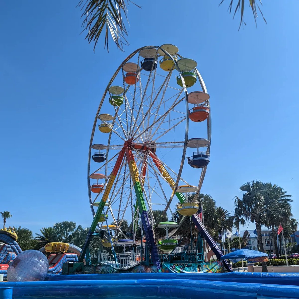 Clearwater Beach! 🥰 

#RVTrip34 #Florida #FL #Clearwater #ClearwaterBeach #Pier60 #Beach #BeachDay #Friends #Michigan #OversizedParking #Oversized #RVParking #Mandalay #MandalayPark #TinyOcean #Nature #Outdoors #Family #FamilyTime #Photography #Naturephotography #Travel