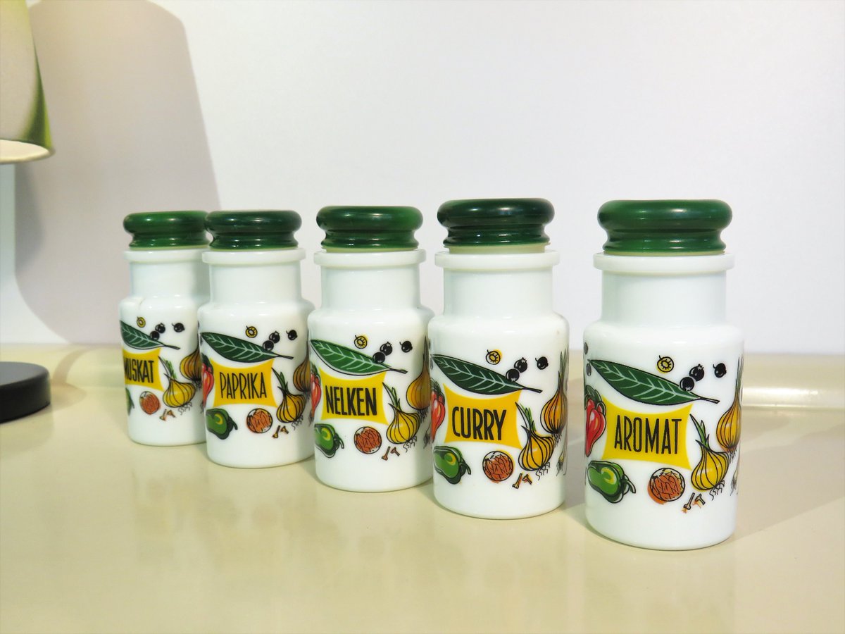 MaLanterne's tweet photo. Vintage Dutch Milk Glass Shakers, Pepper, Nutmeg, Curry, Cloves and Aromatic, Set of 5 Spice Shakers, Vegetables Pattern Kitsch Holland 70s https://t.co/H8ItEmfnCm #Vintage #Charles III #Summerdress #Sales #Coronation #Free shipping #DiningAndServing https://t.co/0H1VTI2Nyi