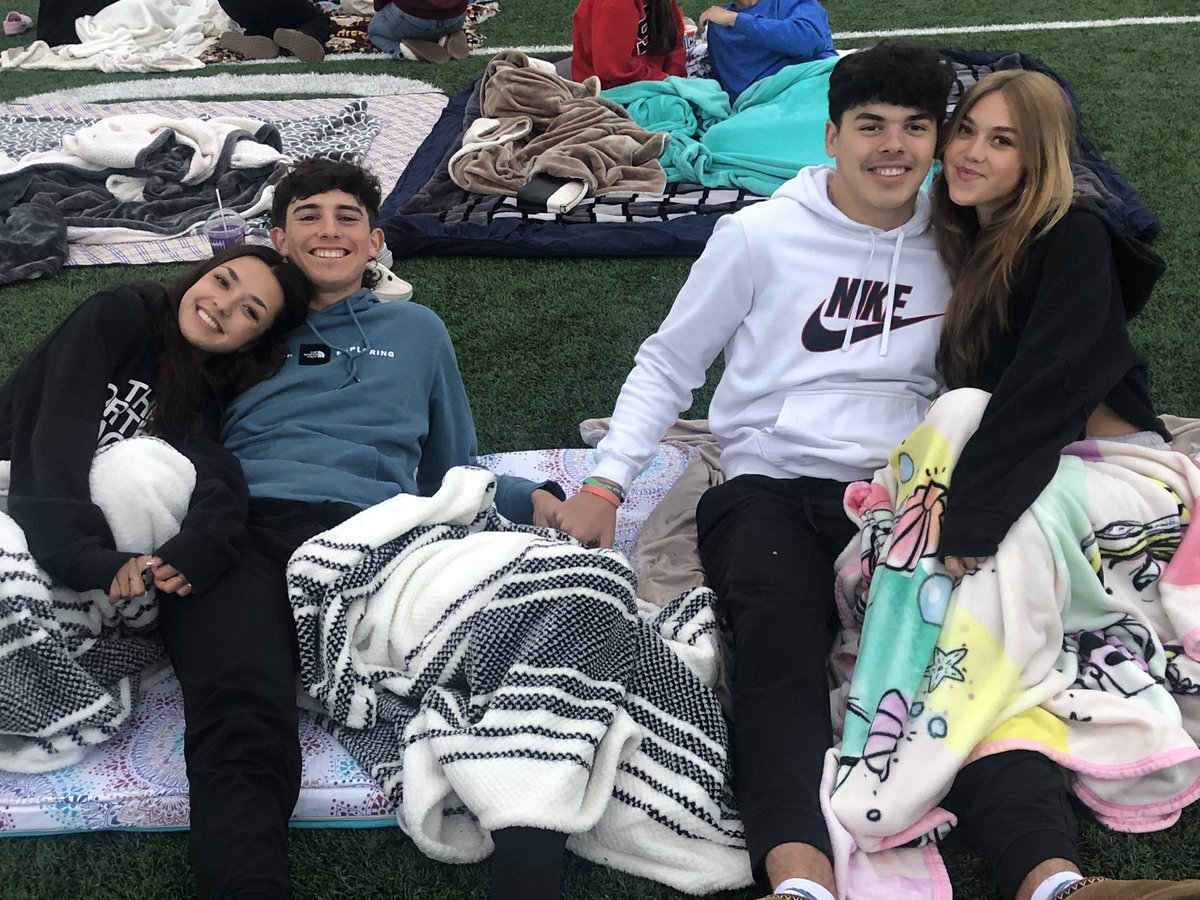 Senior Sunset/Movie Night!!! High School Musical 3, 360 photo booth=amazing memories 💙💙💙