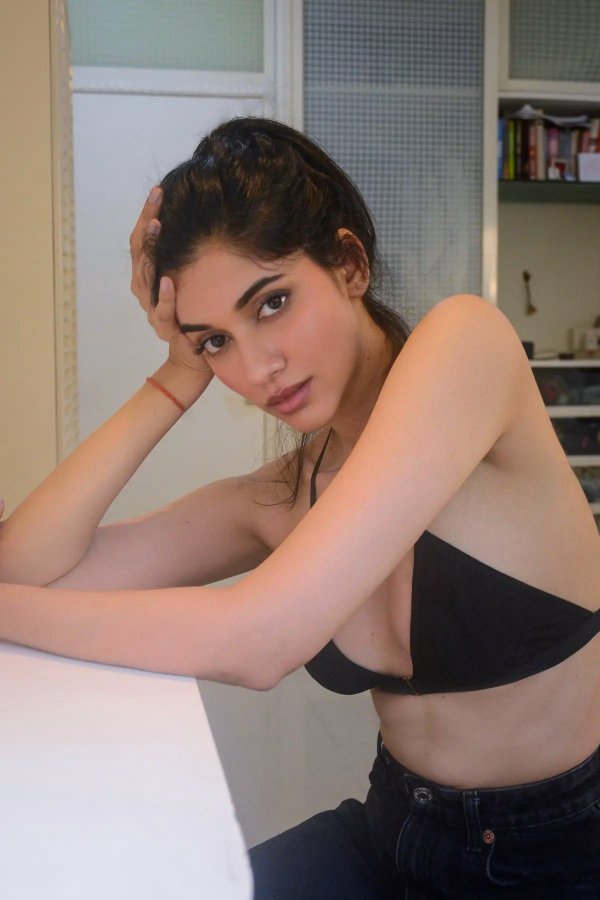 FxgcNN5aUAA8oTx?format=jpg&name=900x900