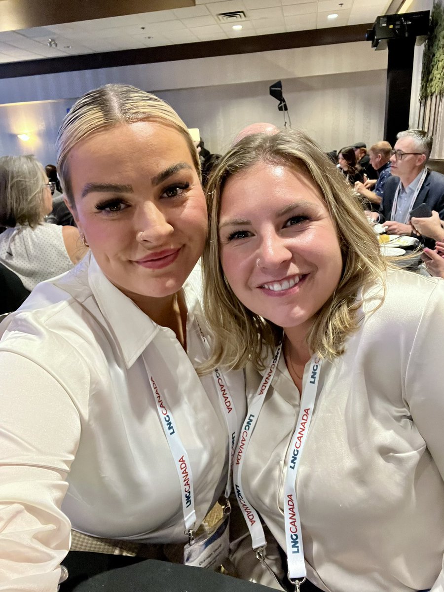 ceoquynlanpgcc's tweet image. Enjoying dinner with my Chair of Advocacy at the #BCCAGM2023 Welcome Dinner. Looking forward to a great few days in Whistler!