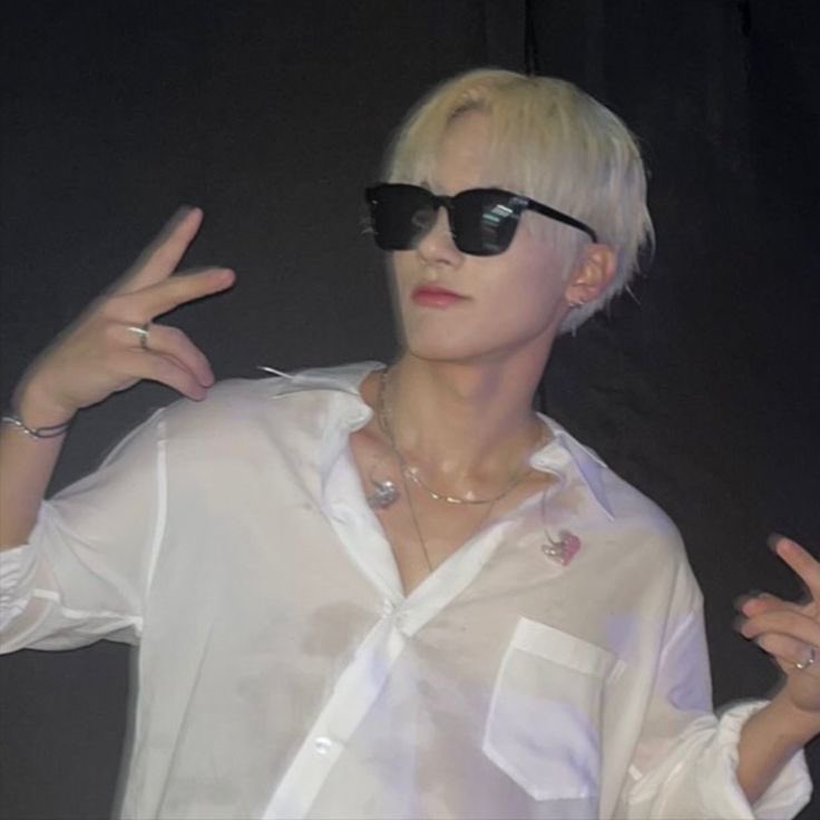 let me state my case on why blonde is superior: