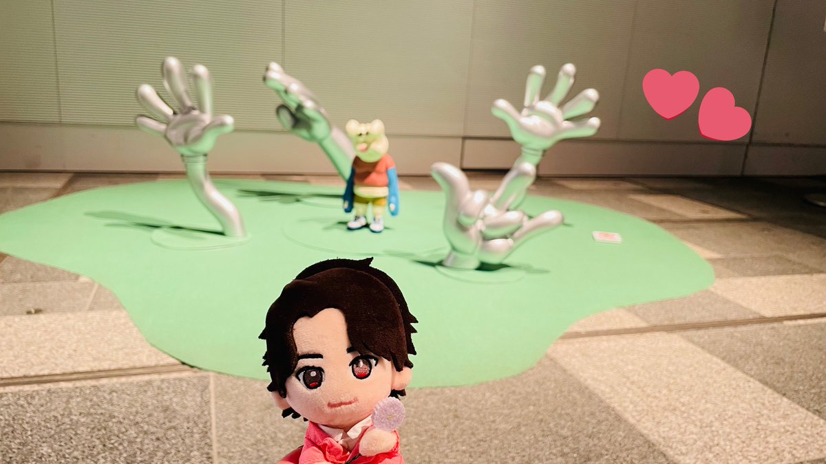 sayap_11's tweet photo. 千ちゃんめっちゃよかった😭
7人の似顔絵泣ける😭
みっくんと千ちゃん以外はサインあった！
千ちゃん素敵な個展ありがとう🥺

#FiNGAiSM 
#千賀健永 https://t.co/8AzEIIkn99