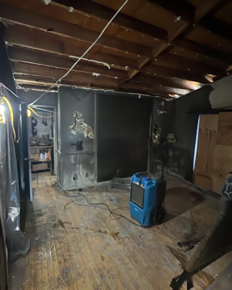 Large fire loss in progress. TeamBR HireBulovas.com