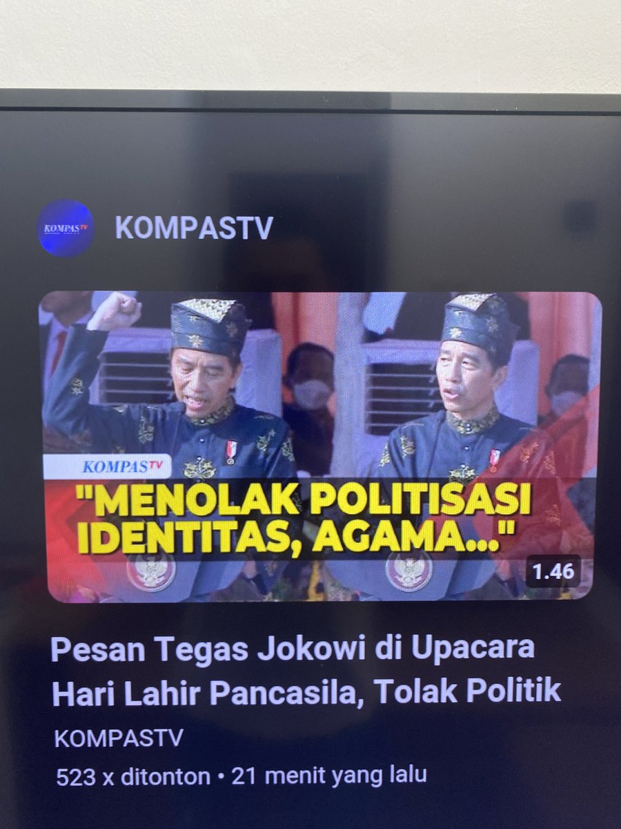 Kalo boleh saya tambahin, saya juga menolak POLITISASI ZODIAK. Hapuskan diskriminasi pada Gemini. #SelamatHariPancasila #ZodiacisTheNewRacism