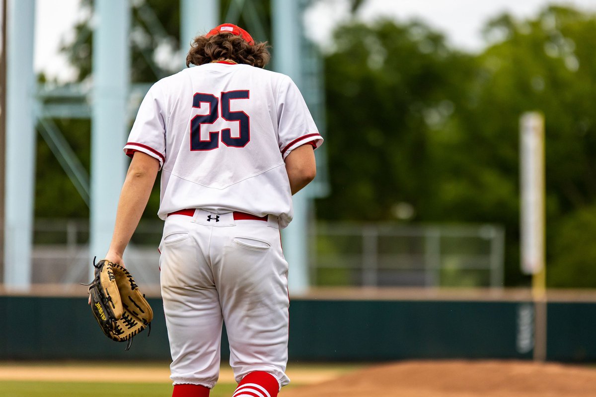 Didn’t think I’d be saying this this soon, but couldn’t have asked for a better way to go out.  Thank you CH baseball for everything during the last 4 years.  Gonna miss this more than anything in this world.  CH Fam…🫡
#25 out💔🥲