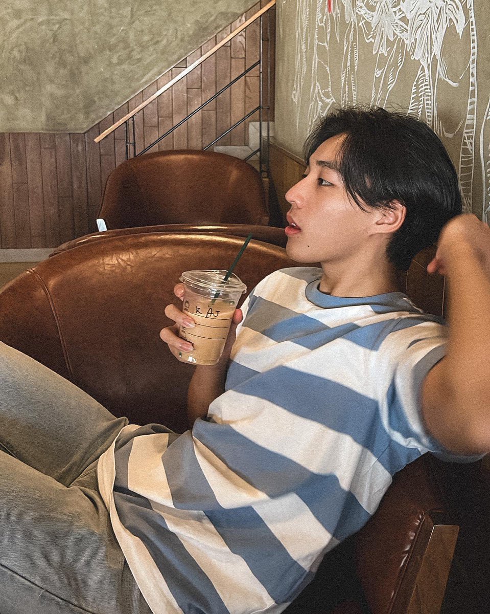 bigboss__fc's tweet photo. 🥤

ig : bigboss_woraphon

#bigbossworaphon

@BigbossWoraphon https://t.co/ZYnm9I7B6q