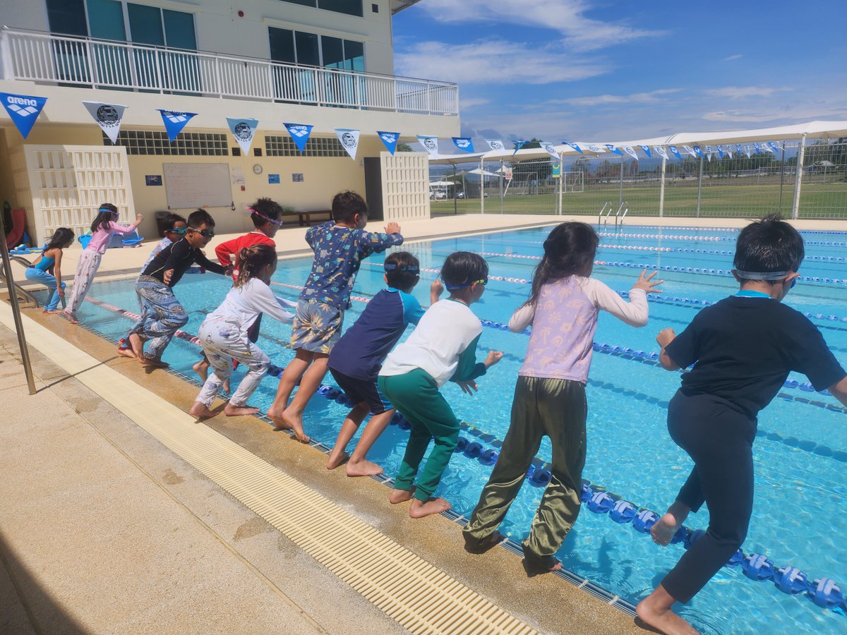 KS2 students are learning self-rescue techniques in the pool.  These are important life-saving skills.
.
.
#earlyyears #kindergarten #primary #secondary #igcse #ib
#HuaHininternationalschool #internationalschool #HuaHin #BlackMountain #โรงเรียนนานาชาติหัวหิน #โรงเรียนหัวหิน