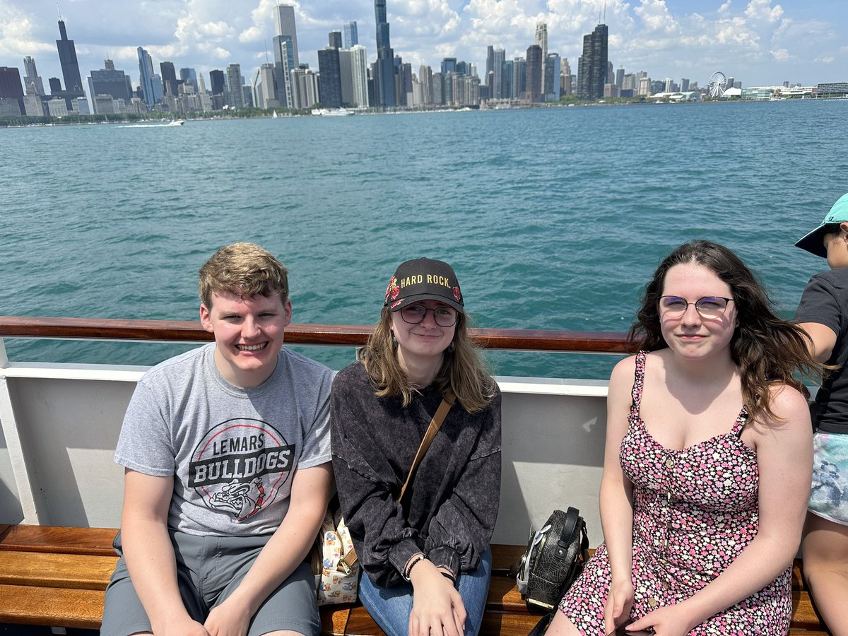 Le Mars Big Red Band tweet media