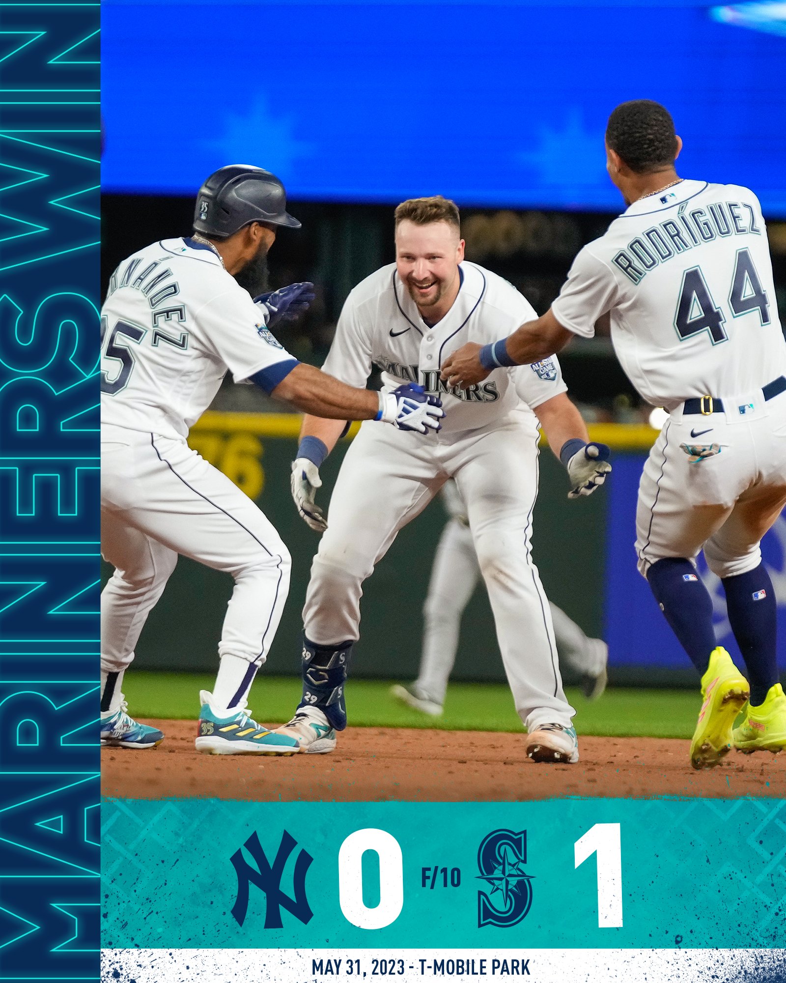 Yankees at Mariners / Twitter