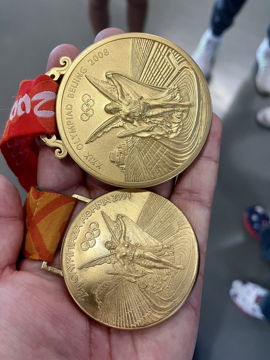 rslopez99's tweet photo. Track &amp; Field World and Olympic Champion,  @Jwariner stopped by @NuevaAthletics to guest speak at our annual end of season athletics celebration! #GoMavs @PrepCalTrack @MilesplitCA https://t.co/0U66Dw8NJC