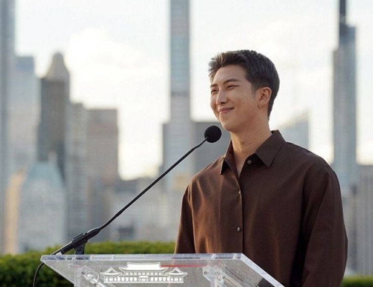 sugatradamus's tweet photo. kim namjoon, proud is truly an understatement. https://t.co/22vQjkbIUV