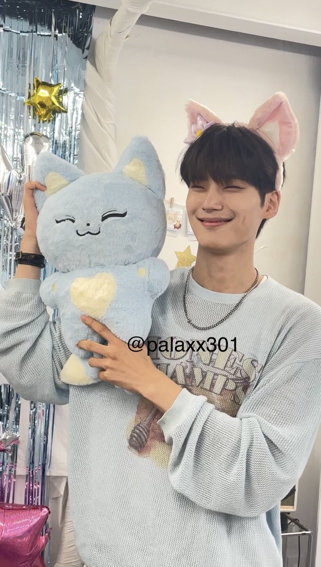i 😭 love 😭 u