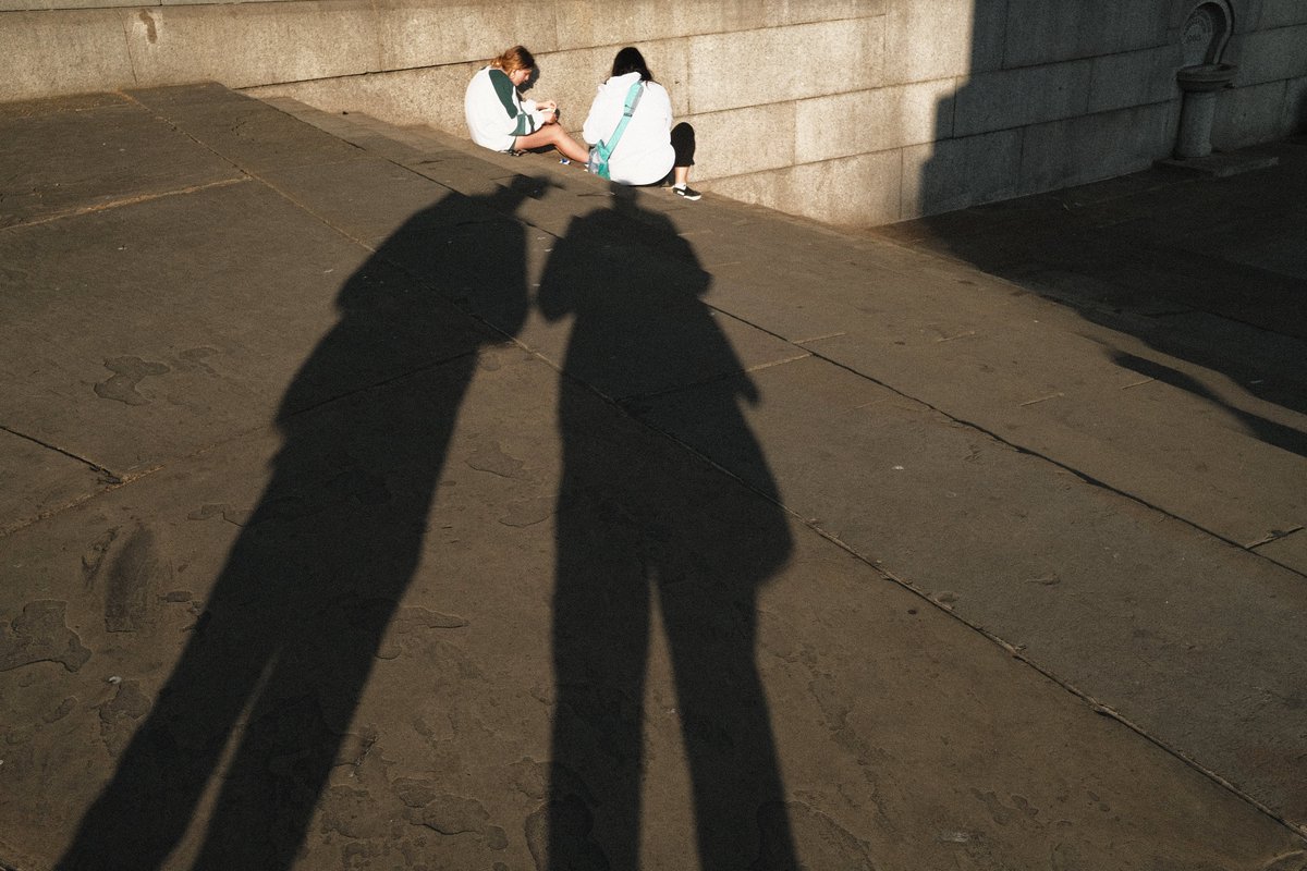 I normally shoot in Raw but shot these yesterday in JPG only yesterday and used the vintage Kodachrome recipe from @fujixweekly. I think the grain is a bit much but apart from that seemed to come out ok. Would be good to see anyone elses Kodachrome attempts #streetphotography