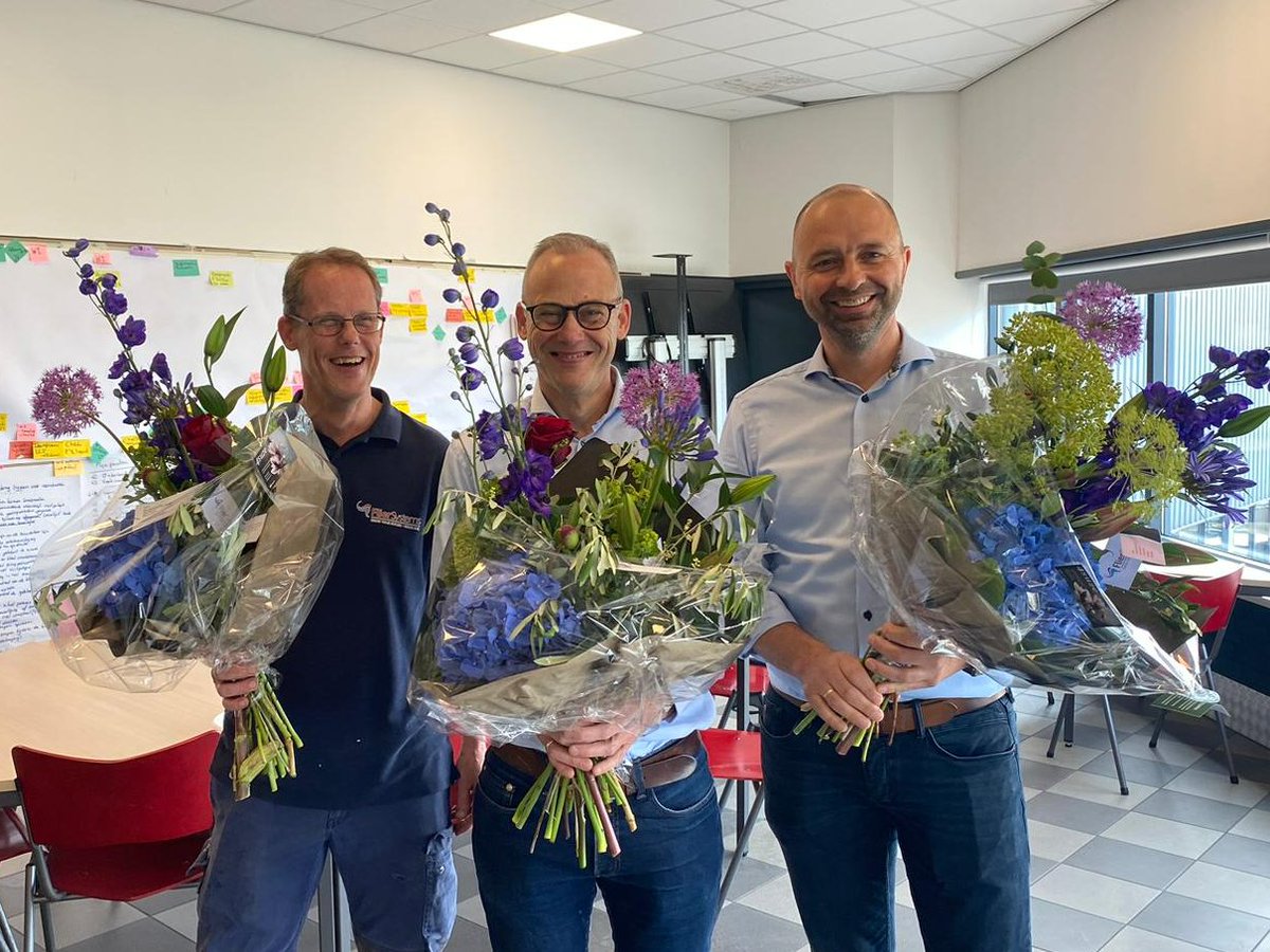 𝟯𝟱𝘁𝗵 𝗮𝗻𝗻𝗶𝘃𝗲𝗿𝘀𝗮𝗿𝘆

Today Bart, Henk and Ad have been employed for 35 years. All three started out as mechanics and are now respectively Practical Instructor, Sales Engineer and Head of Sales &amp; Business Development. Gentlemen, thank you for many years of dedication!