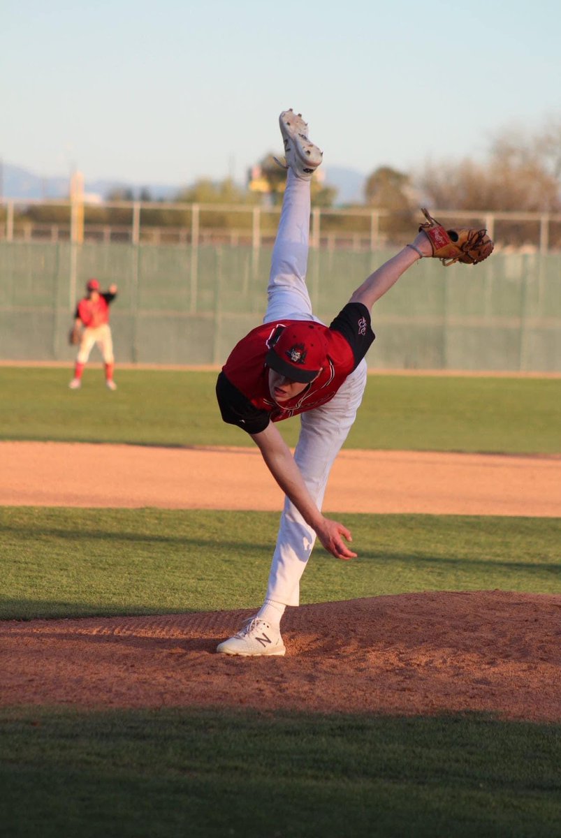 Congratulations to Jake Ouweneel (RHP) from Longmont, CO on his commitment for school and baseball at Viterbo University in LaCrosse, WI!