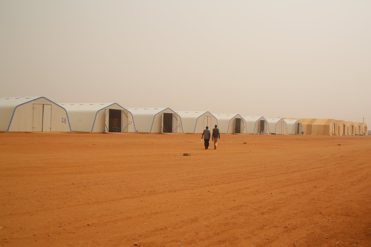 WFPChief's tweet photo. #SUDAN: We strongly condemn the looting of @WFP food &amp; assets happening right now in El Obeid.

Our warehouses have come under attack – and food for 4.4 million people is at stake.

It is unconscionable to steal from the hungry. This must stop.

[1/2] https://t.co/QSvRt0odBl