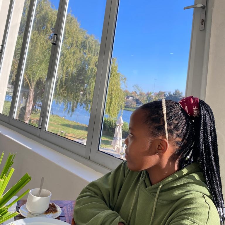 boitumelowh's tweet photo. #NewProfilePic https://t.co/umMLhc6DfU