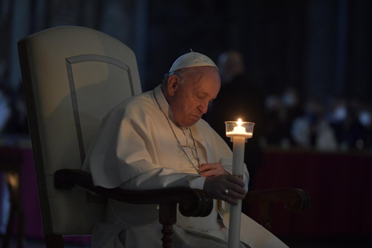 Pope Francis' Gospel Reflections

Jesus condemns the spiritual barrenness, the spiritual selfishness of those who think: “I live for myself: so I never want for anything, let  others make do for themselves!”

vaticannews.va/en/word-of-the…