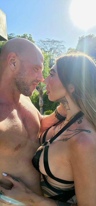 Hey you can watch the full vid here btw - https://t.co/VuJCVLlOVS https://t.co/k0k5cNCW4m<a href="/tag/mandalorian"class="tags"><span>#mandalorian</span></a>