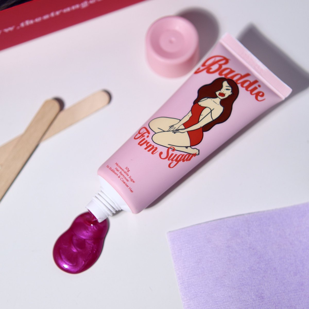 shopjakartamy's tweet photo. Korang tau tak SUGAR WAX ni ada banyak kelebihan berbanding wax lain!

(1) Sangat sesuai untuk sensitive skin sebab based bahan yang natural ✅

(2) Paling best, dia paling kurang sakit daripada wax jenis lain sebab lebih melekat kat bulu berbanding kulit! https://t.co/33xsFzJLiZ