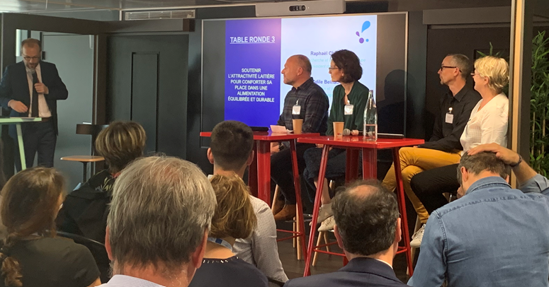 Raphael Chacon, Odile Belhade, Diane Leroy et <a href="/BrunerieS/">stephane brunerie</a>  prennent la parole sur la dernière table ronde sur le thème du soutien de l’innovation laitière pour conforter sa place dans une alimentation équilibrée et durable
#AGFNIL2023 #créateursdeproduitslaitiers