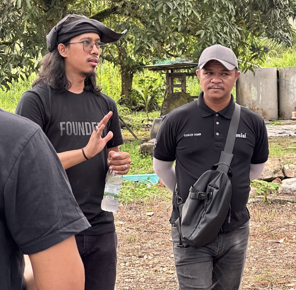 Kementerian pertanian dan pelbagai agensi sudah set masa untuk meeting dengan saya untuk berikan kerjasama pada Misi Farms oleh rakyat. Sy tidak menolak mana2 pihak.. Saya cuma mengatur semula semua pihak untuk memperkasakan rakyat.