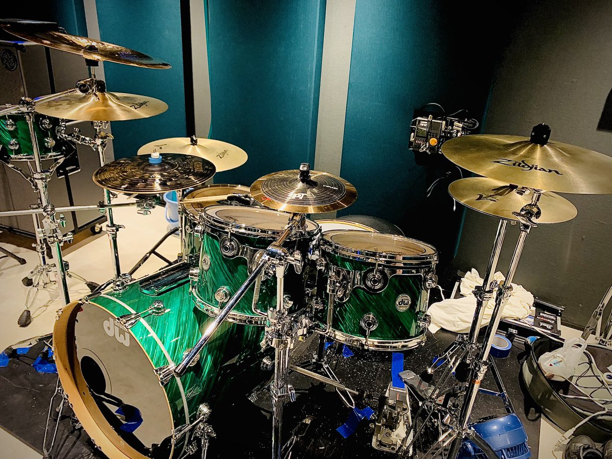 JADExxdrums's tweet photo. DOROTHY DOLLのラストのリハも終わり
明日は新宿ANTIKNOCK!
ツーステージはなんだかんだ2年以上ぶり
CrimsonSpiderLily 18:30〜
DOROTHY DOLL 21:10〜
音圧でぶん殴る💪
#crimsonspiderlily
#dorothydoll https://t.co/HdcYuSCMu5