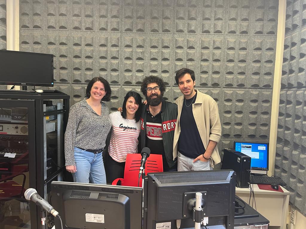 elchejuventud's tweet photo. PROGRAMA ESPECIAL: MOSTRA DE TEATRE JOVE "OSCAR MARTÍN" 2023

📢Sintonízanos a las 13.00 horas en https://t.co/zdQodYSCXZ

📢Yscucha el podcast a partir de las 14.00 horas en:

-Ivoox:
https://t.co/P19uKONytE

-Spotify: 
https://t.co/QkjEreK85O

¡Gracias a los participantes! https://t.co/OVbRFnbPw8