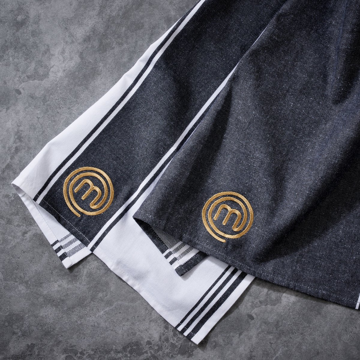 PackshotPeople's tweet photo. If at first you don't succeed, dry, dry, dry again.

#teatowels #decor #home

#packshotpeople #packshotphotography #productphotography #kitchen #teatowelsofinstagram #photographystudio #homedecor #cotton #kitchentowel https://t.co/ShEV0J2kBd