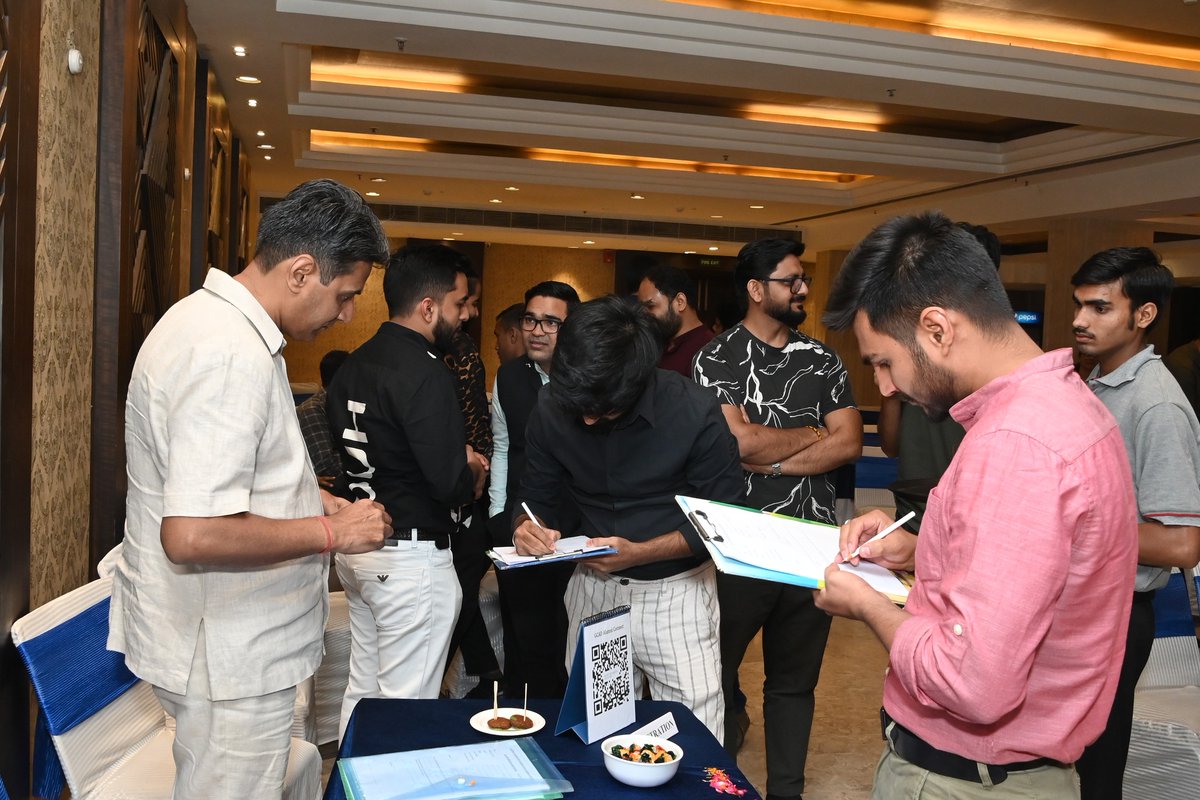 GatewayIn's tweet photo. On May 26, 2023, GCAD held an Alumni Meet at the National Sports Complex of India in Delhi. More than fifty alumni attended the event and enjoyed themselves immensely. 

Looking forward to many more meets.

#AlumniMeet2023 #gatewaycollegeofarchitectureanddesign #reliveoldmemories https://t.co/aj9qK4Zfm3