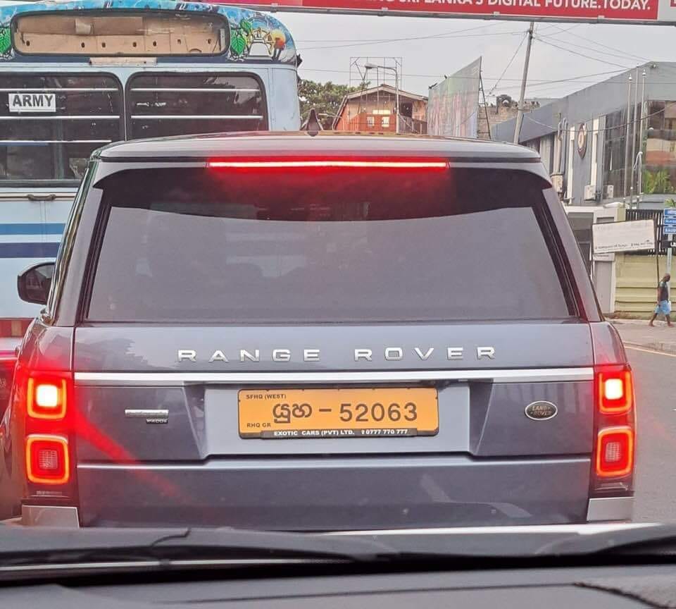 officiallahiru's tweet photo. Top-notch priorities, I say. The Defense Budget hasn't gone for a toss.  #lka #srilankaeconomiccrisis https://t.co/iRU09RaLeQ