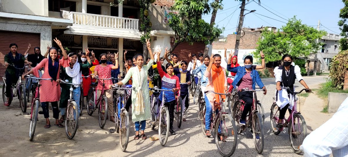 JSSBegusarai's tweet photo. जनभागीदारी कार्यक्रम के  अन्तर्गत  जन शिक्षण संस्थान बेगूसराय के लाभार्थी ने  CYCLATHON  इंवेट मे भाग लिया।
#JanBhagidari
#Skillindia
#G20Summit 
#MSDE
#NSDCIndia https://t.co/FDxqcQnMDp