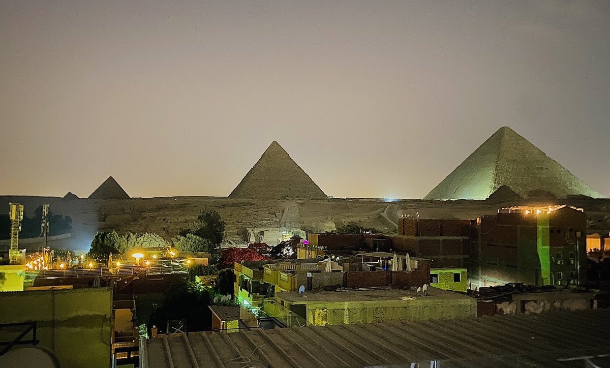 TIMI_LPA's tweet photo. Magic … ✨ #egypt #elcairo #pyramids #history #solotraveller #worldwanders #dreams https://t.co/9EYRLb2fan