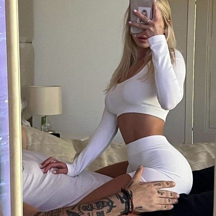 purxweapon's tweet photo. mi novio, mi novio, mi novio >>> https://t.co/QTD0SnRVNv