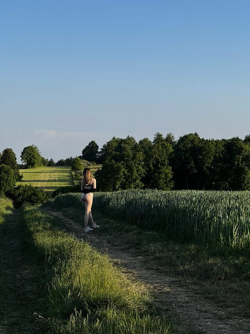 new #photoshoot coming soon 😍😍   #german #farmgirl #deutsch #brunette #germangirl #germanmodel #ofgirl<a href="/tag/photoshoot"class="tags">#photoshoot</a><a href="/tag/german"class="tags">#german</a><a href="/tag/farmgirl"class="tags">#farmgirl</a><a href="/tag/brunette"class="tags"><span>#brunette</span></a><a href="/tag/deutsch"class="tags"><span>#deutsch</span></a><a href="/tag/germangirl"class="tags"><span>#germangirl</span></a><a href="/tag/germanmodel"class="tags"><span>#germanmodel</span></a><a href="/tag/sellingcontent"class="tags"><span>#sellingcontent</span></a>