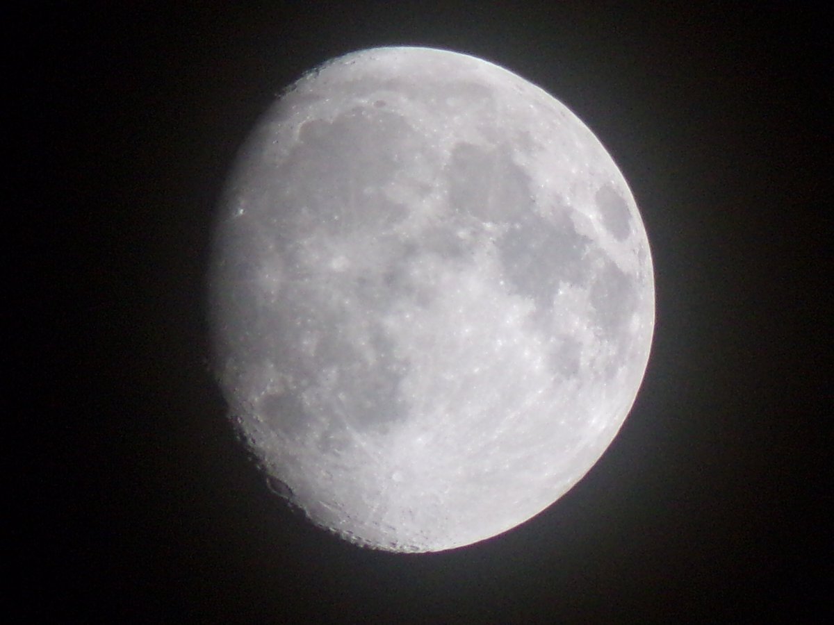 moonguyisgod's tweet photo. #moon #outerspace #futuremissions #technology https://t.co/bzKZkfYtTj