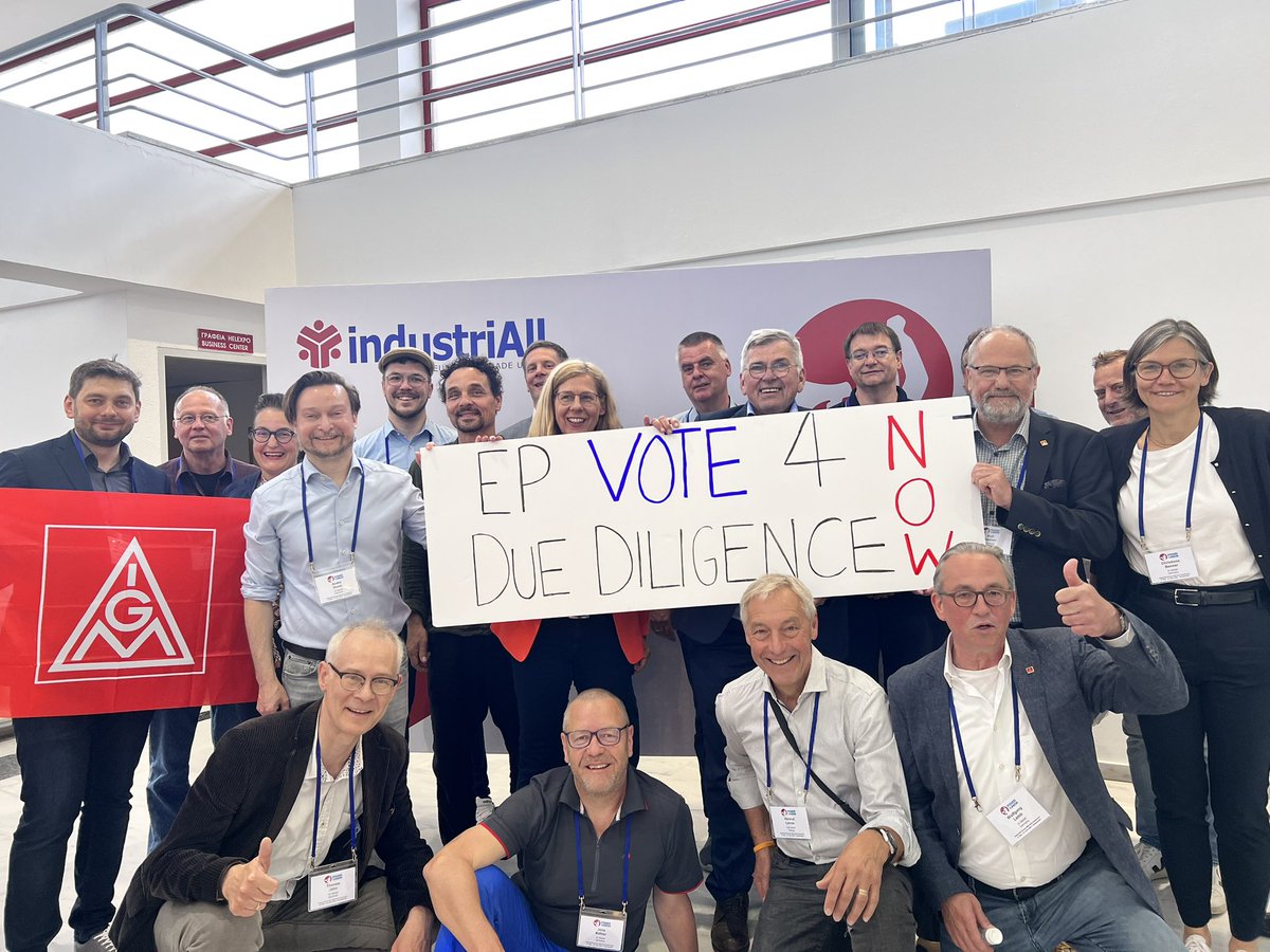 🇪🇺Respect for workers' rights in global supply chains! NOW!

🗳️at the <a href="/industriAll_EU/">industriAll Europe</a> mid term conference <a href="/IGMetall/">IG Metall</a> calls on the <a href="/Europarl_EN/">European Parliament</a> to vote for a strong Corporate Sustainability Due Diligence Directive!

Let's make history with the EP vote !
#HoldBizAccountable