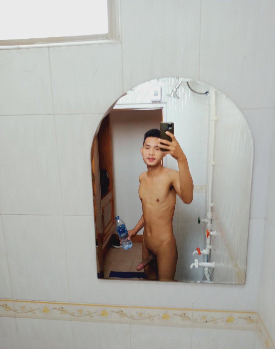 Spa Chit Min Thu tweet media