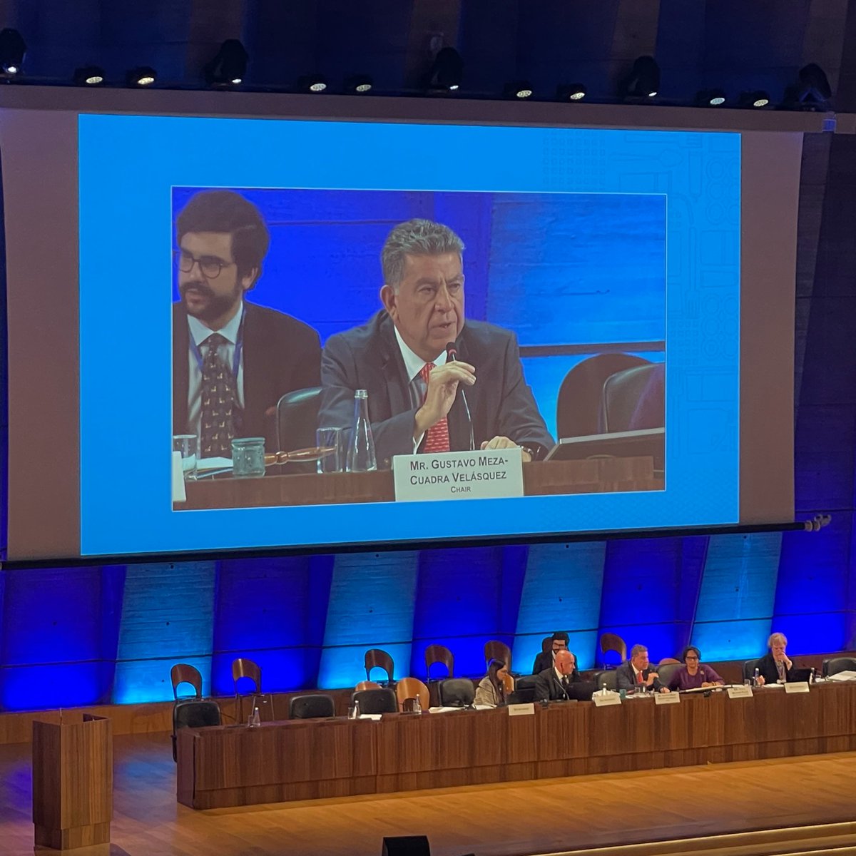 Did you hear that the second session with #negotiations for a #plastics #treaty started?🤝🌍

It’s ongoing this week in #Paris!🥳🤩

If you missed out on day 1 or need a recap, be sure to read our #blog post about it here: 

🔗sintef.no/projectweb/pla…

#governance #plasticenenfr