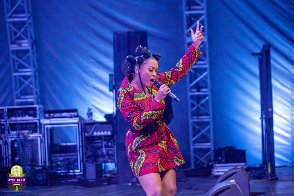 Special moment here 🤩 Over the weekend I was out in Zambia to support @YoMapsofficial ‘s Fill up National Heroes Stadium in Lusaka. Performed Fatima in front of 40 000 attendees. Truly special ❤️👏🏽