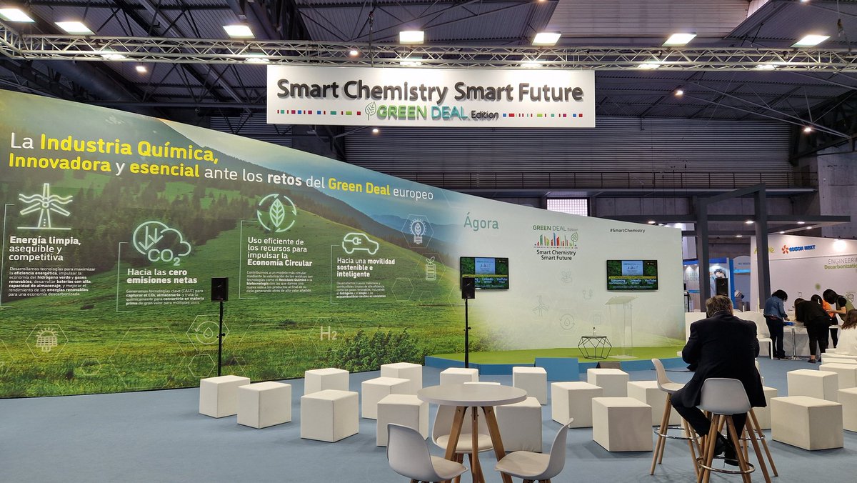 Feique_ES's tweet photo. Un día más os esperamos en el Ágora de #Smartchemistry con todo preparado para la presentación de las últimas innovaciones del #sectorquimico en el marco de @expoquimia. Si no puedes visitarnos, síguenos en streaming, LinkedIn y Youtube 👉 https://t.co/xDKeDMIZKt https://t.co/bVCqKFWFUi