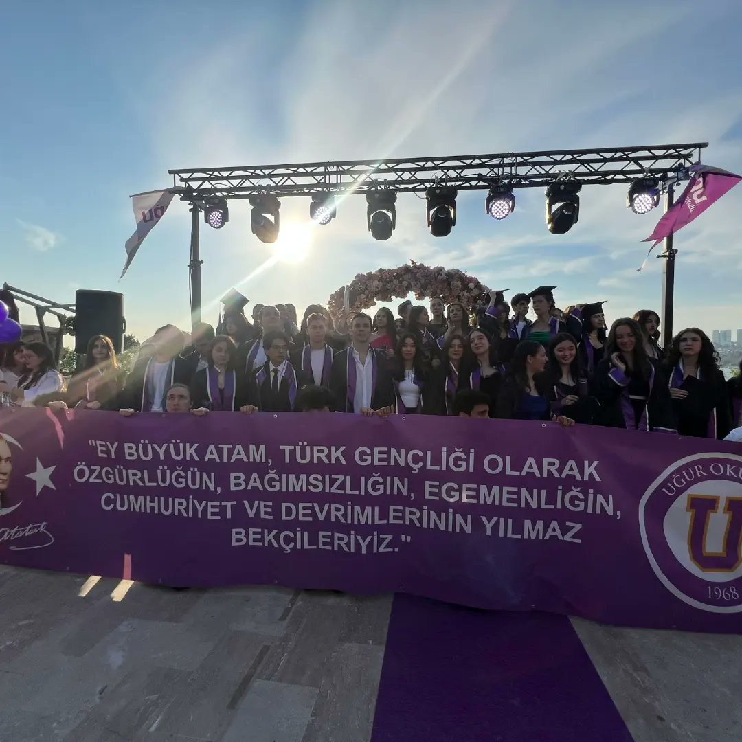 BakirkoyUAL's tweet photo. Bakırköy Uğur Anadolu Lisesi 10.dönem Mezuniyet Törenimizi büyük coşkuyla gerçekleştirdik. 

Gençler yolunuz ve bahtınız açık olsun.

Değerli teşrifleriyle günümüzü güzel kılan tüm misafirlerimize teşekkür ederiz.
@BAHARFAZLI
@barisszgn @adilkurt9 @MUSTAFACAKIR28 @UgurOkullari https://t.co/VJIQYWeWnY