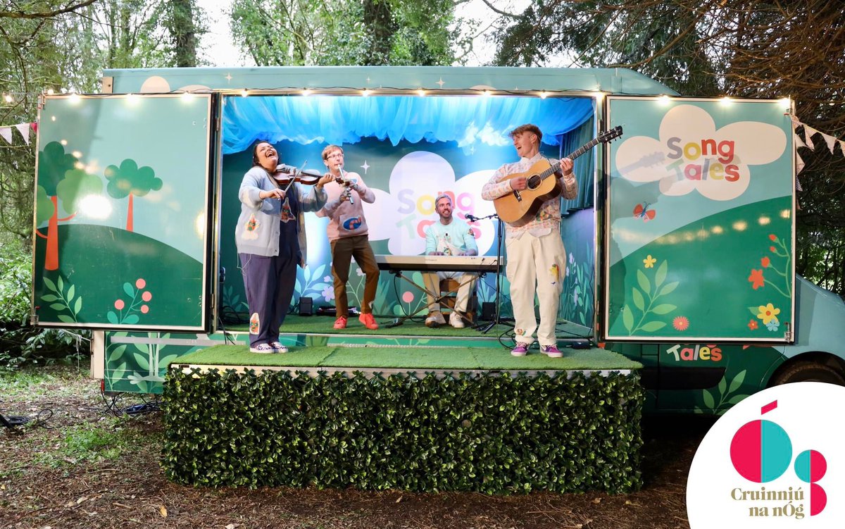 It’s Ruaille Buaille and Cruinniú na Nóg day in Lucan - Saturday 10th June! Get ready to sing, dance, play and be creative.
SongTales: A Musical Extravaganza with Magical Musical Wands
Produced by @CeolConnected 
Full details ruaillebuaille.ie/events/songtal…
<a href="/sdublincoco/">SDCC</a> <a href="/CruinniuSDublin/">Creative Ireland South Dublin</a>