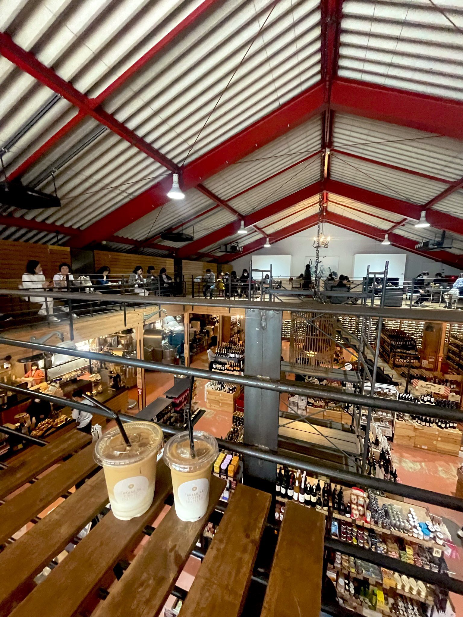 タカムラワイン&コーヒーロースターズ>