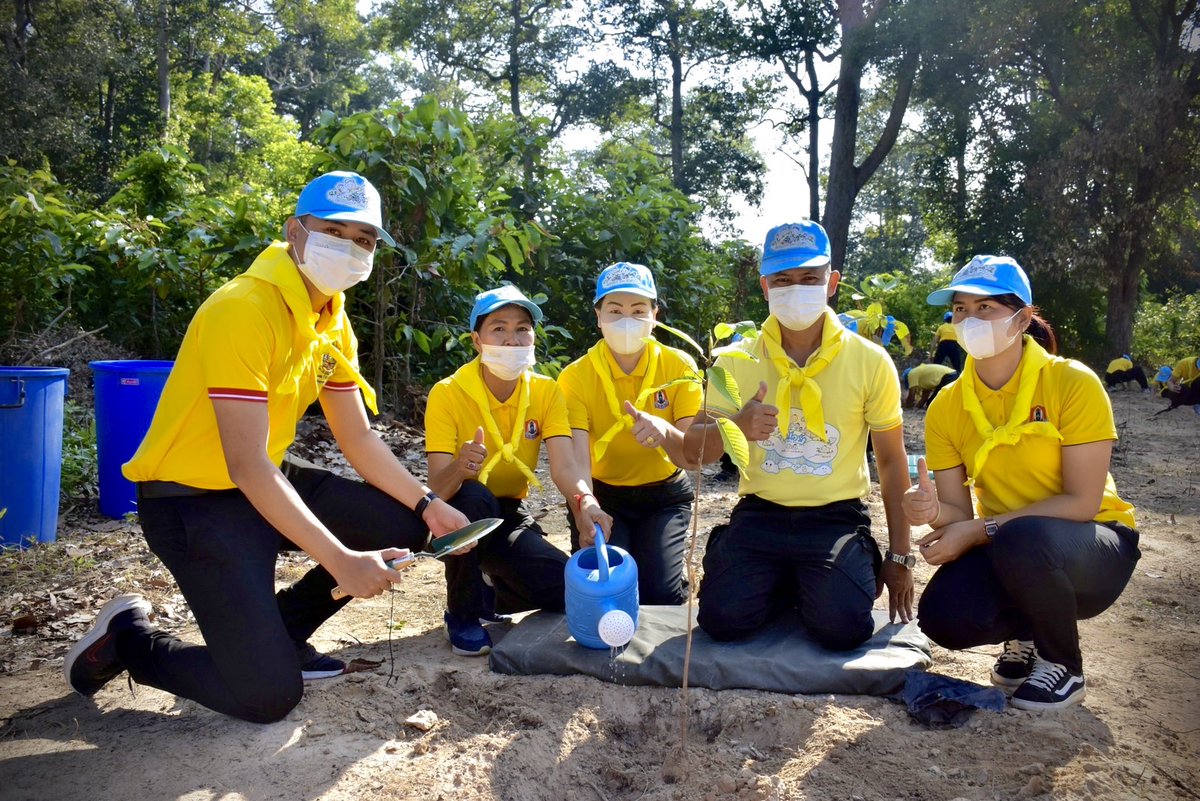 162Infantry's tweet photo. กิจกรรมจิตอาสาปลูกต้นไม้มีค่า เฉลิมพระเกียรติเนื่องในวันเฉลิมพระชนมพรรษา สมเด็จพระนางเจ้าสุทิดาพัชรสุธาพิมลลักษณ พระบรมราชินี 3 มิถุนายน 2566 

#ราชินีในดวงใจ
#สมเด็จพระนางเจ้าสุทิดา
#สืบสานรักษาต่อยอด
#กองพันทหารราบที่2กรมทหารราบที่16
#กองพลทหารราบที่6
#กองทัพภาคที่2
#กองทัพบก https://t.co/WnwHm9QCFY