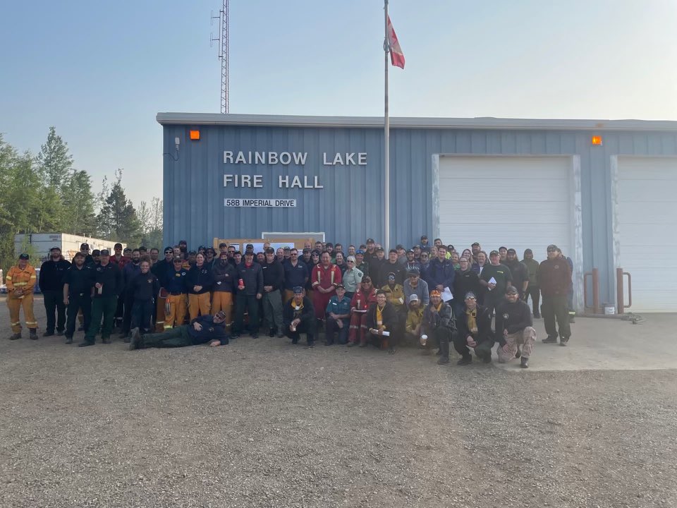 I hope to share more pictures of our FFMVic and CFA personnel deployed to Alberta Canada this is the Peter Brick Incident Mgt Team, the situation in Canada is not getting any easier and we stand with them.