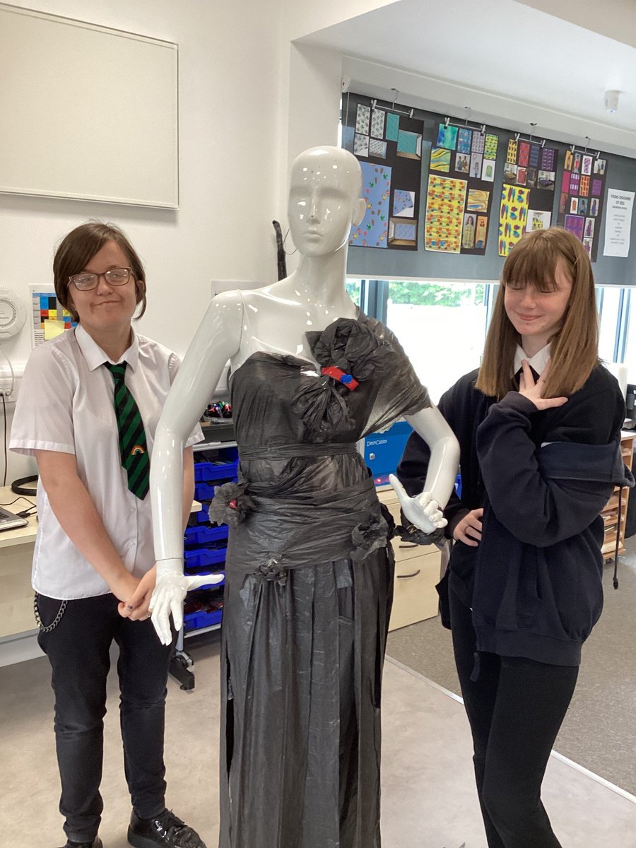 CedarbankSchool's tweet image. Some of our learners were up for the challenge of making an outfit fit for a prom.  Fantastic to see our young people using their initiative and being highly motivated when creating high fashion out of bin bags, wow! #impressivework #artanddesign