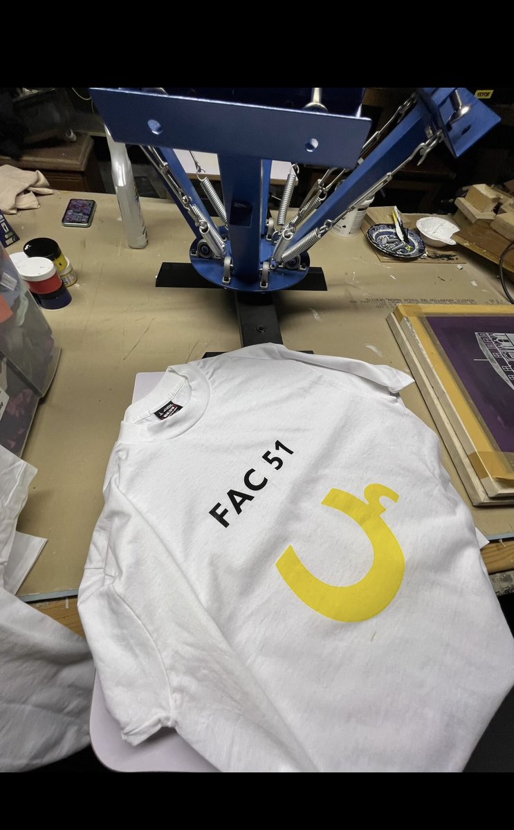 beach_gallery's tweet image. 6/17からの展覧会 #wornout では、The Haçienda (ハシエンダ)の1990年代初頭のオリジナルスクリーン！！でシルクプリントしたTシャツも限定で販売いたします！#manchester #factoryrecords #madchester #joydivision #neworder #happymondays #oasis #thestoneroses #chemicalbrothers